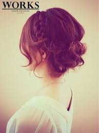 結婚式 髪型 ショートボブ ヘアアレンジ 編み込みルーズアップスタイル ショートボブ 結婚式 髪型 ウェディング ヘアスタイル