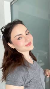 Mami jadi supir seharian 😙, dari anter sekolah, anter les, ketempat  snacks, belanja ini itu duh duh pokoknya apa aja yang Sophia & Ellie mau  mami langsung turutin. Senyaman itu With The