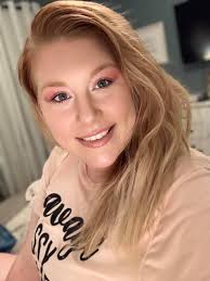 Confidence level: Self-made queen 👑 #photography