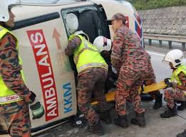 The ambulance was ferrying the patient from raja permaisuri bainun hospital (in ipoh) to slim river hospital but skidded, he said, adding. Ambulance Driver Patient Killed In Accident On Nse Updated The Star