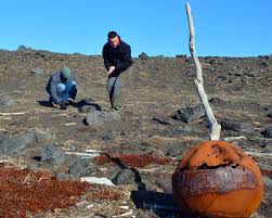 U.S. Air Force Tech Sgt. Tyrone Garner and U.S. Air