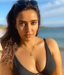 Neha Sharma hot boobs : r/IndianActressx