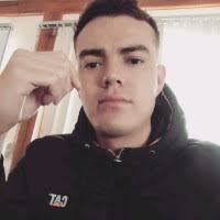 50+ perfiles de «Alan Medrano»