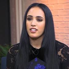 Who Is Simone Garcia Johnson? The Rock's Daughter Is Making History At The  2018 Golden Globes