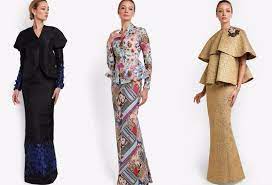 Sempena jubli perak, pereka fesyen terkenal, datuk rizalman ibrahim melancarkan koleksi raya kolaborasi bersama zalora, destinasi fesyen dalam talian asia. 10 Lebaran Collections By Local Designers We Re Wearing This Raya Firstclasse