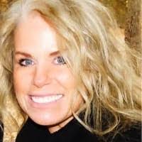 Anna Nevins's Instagram, Twitter & Facebook