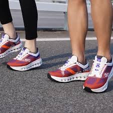 These might just be the most fashionable athletic sneaker, might as well  look fly while getting the body right! Extremely comfortable as  well!#oncloud #oncloudg5 #mensathleticshoes #fashionablegymwear  #creatorsearchinsights Stylish On Cloud G5: Fashionable