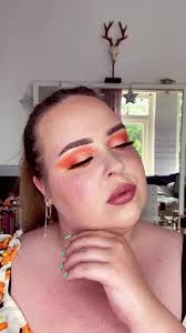 Amy Huisman's Instagram, Twitter & Facebook