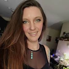 AITA: My daughter had her 6th birthday party Saturday at 1:30 at Chuckie  Cheese and invited the whole class. Most of the kids RSVPd yes. Everyone we  were expecting had arrived except