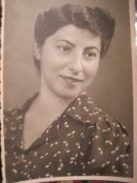 Bertha Heller's Instagram, Twitter & Facebook