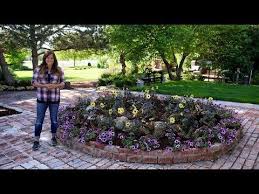 Garden Answer Fun Diy And Garden Videos Www Youtube Com Gardenanswer Www Facebook Com Gardenanswer Twitter Gardenanswer G Garden Garden Inspiration Fun Diys