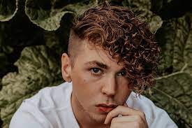 40 Best Perm Hairstyles For Men 2021 Styles Permed Hairstyles Mens Hairstyles Mens Perm