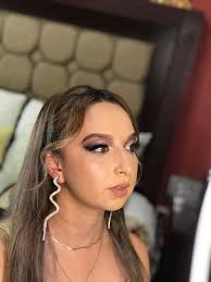 Promoción 200 maquillaje a su elección peinado 120 aprovecha 3481190619 😊 