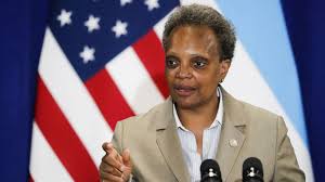 Mayor definition, the chief executive official, usually elected, of a city, village, or town. No Question Covid 19 A Factor In Recent Violence In Chicago Says Mayor Lori Lightfoot Abc News