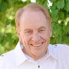 Robert Osenbaugh's Instagram, Twitter & Facebook