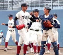 Oct 25, 2019 · まず大阪桐蔭の先発・竹中 勇登。 中学時代、日本代表の合宿を見たことがあるが、横移動が強い投球フォームで、回転の良い直球とスライダー. Ka9fimhdh7usvm