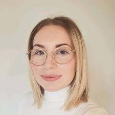 Gina Sisco's Instagram, Twitter & Facebook