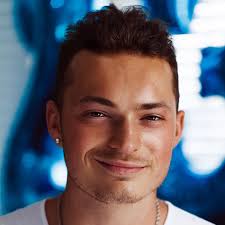 Aiden Dean (@AidenDeanYT)