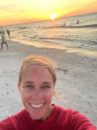 How to get paid while staying at the beach?