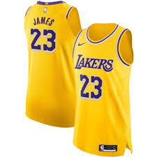 Unsere lakers trikot shop angebote ist mit uniformen für alle heißesten los angeles spieler wie unser nba trikot shop bietet einzigartige tolle angebote für kollektionen wie lakers city edition. Los Angeles Lakers Nike Association Authentic Trikot Lebron James Herren Sport 1a