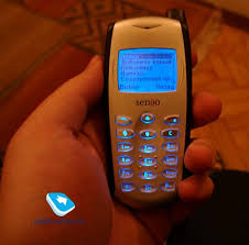 Mobile-review.com Sendo J530 в интерьере