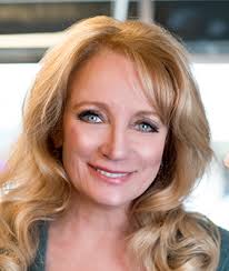 Laura Fallin's Instagram, Twitter & Facebook