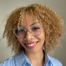 Daeria Lawson (@_DOLawson)