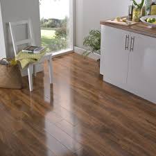 Add The Bevelloc Walnut Effect Laminate Flooring To Your Room For A Warm And Sparkling Gloss Finish Flooring Ht Walnut Laminate Flooring Laminate Flooring Diy