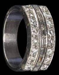 Elvis Wedding Ring 1967 Now In Display At Graceland Elvis Presley Elvis Wedding Elvis Presley Graceland
