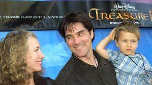 Maybe you would like to learn more about one of these? Criminal Minds This Is Why Thomas Gibson Divorced His Wife