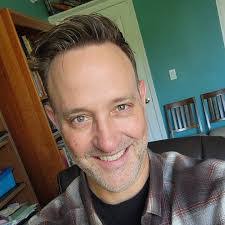 David Chilcott's Instagram, Twitter & Facebook