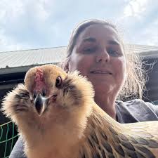 Where to donate food in SCV for families in need?