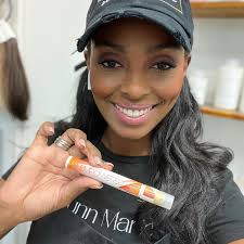 Introducing our host Brianna Chase @flawlessbri host of  @conversationswithfriends_pod and owner of @tuesbellebeauty Brianna grew up  watching her dad as a serial entrepreneur. She knew owning her own business  was within reach