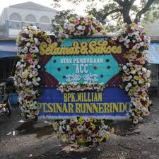 Saya sangat bangga dan apresiasi sekali pada anak muda banten yg mampu membangun dan mengkonsep umakite dari jaringan usaha antara pemilik cafe dengan umkm pengrajin kuliner lokal yang memiliki. Bunga Papan Selamat Sukses Ss1006 Toko Bunga Bandung