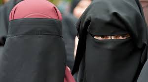 چادري ‎) in afghanistan or a paranja / ˈ p æ r ə n ˌ dʒ ɑː / (russian: Die Burka Hat Nichts Mit Religion Und Freiheit Zu Tun