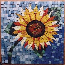 Mosaic Sunflower Favecrafts Com Sunflower Mosaic Mosaic Art Mosaic Patterns