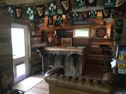 22 Wood Pallets Into A Garage Bar Man Cave 1001 Pallets Man Cave Home Bar Garage Bar Man Cave Bar Diy A garage bar is equal parts retro throwback and modern counterpart; 22 wood pallets into a garage bar man