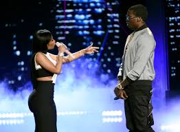 After weeks of speculation surrounding their relationship, minaj took to twitter to reveal that she is a single woman. Nicki Minaj Accuses Meek Mill Of Abusing Her In Wild Twitter Beef New York Daily News