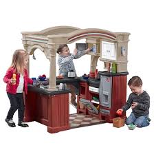grand walk in kitchen kids play
