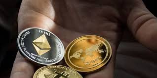 Cryptocurrency market cap hits record $2 trillion; Kamu Investor Bitcoin Ini Warning Dari Bank Sentral Eropa