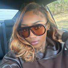 Carly Donovan (@carlyydonovann)