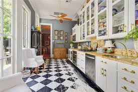 Https Www Oldhousedreams Com Wp Content Uploads 2018 05 31 1218 Amelia Jpg Home Kitchens Old House Dreams New Orleans Decor