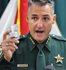 Pictures: Seminole sheriff meets with moms of opioid overdose victims