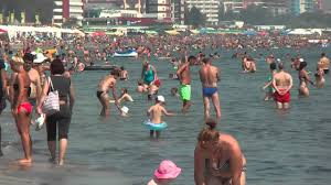 „vorbim și în capitală astăzi de temperaturi care să se apropie de pragul de caniculă, 34, posibil 35 de grade. Mamaia 16 August 2015 Youtube