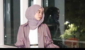 Gadis yang punya kemampuan luar biasa dalam membawakan lagu dangdut itu memang baru ayoe seksina unduh (download) lagu dangdut koplo terbaru 2019, nella kharisma, via vallen, lesti, zaskia gotik artikel baru nih artikel tentang unduh. Becoming The Richest Sword Player At The Age Of 21 These Are 6 Sources Of Wealth For Lesti Kejora Netral News