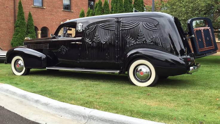 Antique hearses add life to Concours classic car show