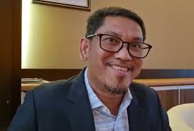 Menteri besar perak dato seri ahmad faizal azumu sumbang kotak makanan kepada penduduk penjaratapah. Carian Mengenai Topik Datuk Seri Ahmad Faizal Azumu Astro Awani