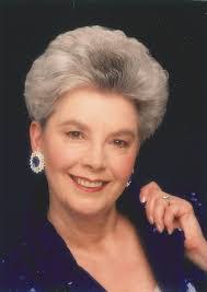 Julie Fizer's Instagram, Twitter & Facebook