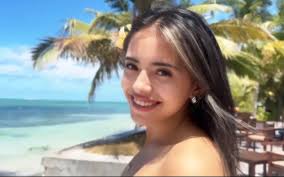 Reel by Leila Mayer Modas (@leilamayermoda) · September 30, 2023