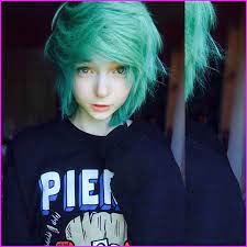 Short Emo Haircuts Spring Summer 2019 Haircuts Haircut Short Haircuts For Women Short Haircuts Emo Haircuts Emo Frisuren Madchen Frisuren Emo Madchen Frisuren